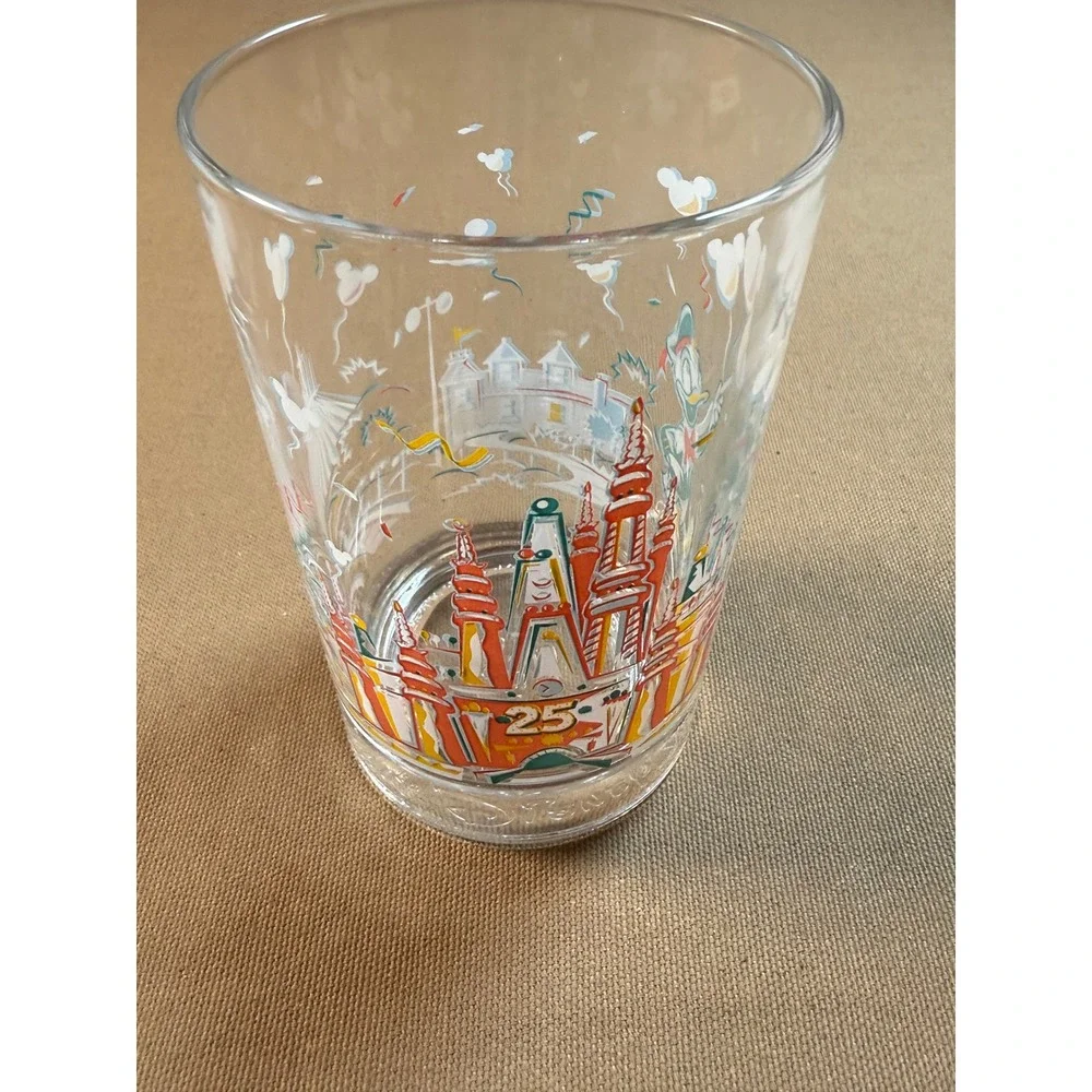 Vintage McDonalds Disney World Remember the Magic 25th Glass Etched‎ Donald Duck